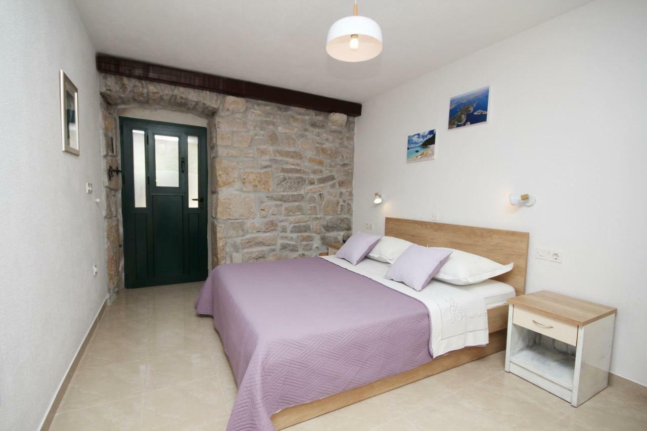 Apartmani Dalmacija Brela Luaran gambar