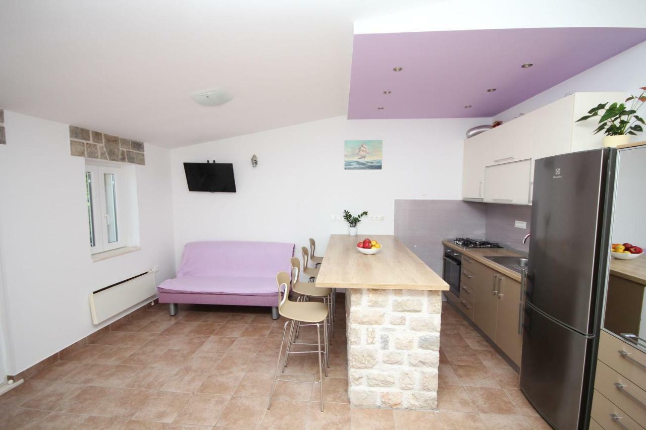 Apartmani Dalmacija Brela Luaran gambar